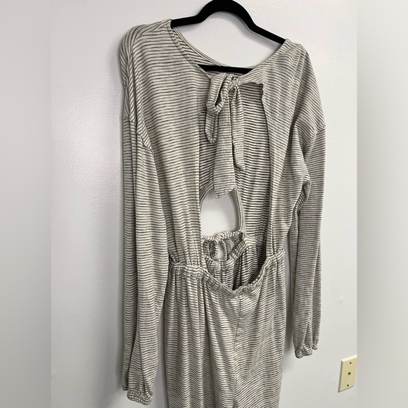 Free People This Is Your Sunday Striped Cutout Jumpsuit Size S Grey/White - Picture 10 of 13